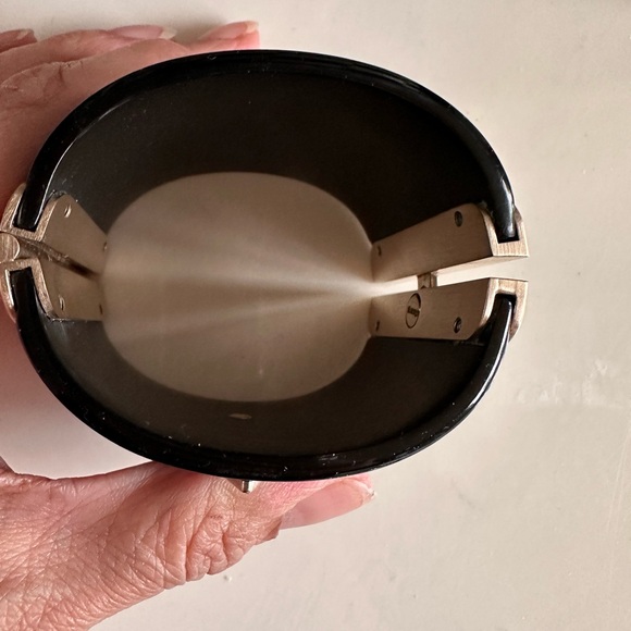 Rare CHANEL 08P Star and Moon Resin & Gold Logo CC Strass Cuff Bracelet - Picture 7 of 10